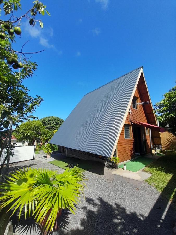 Charmant Chalet Avec Jacuzzi, L'Ile O Vert サン・フィリップ エクステリア 写真