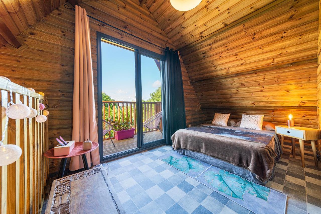 Charmant Chalet Avec Jacuzzi, L'Ile O Vert サン・フィリップ エクステリア 写真