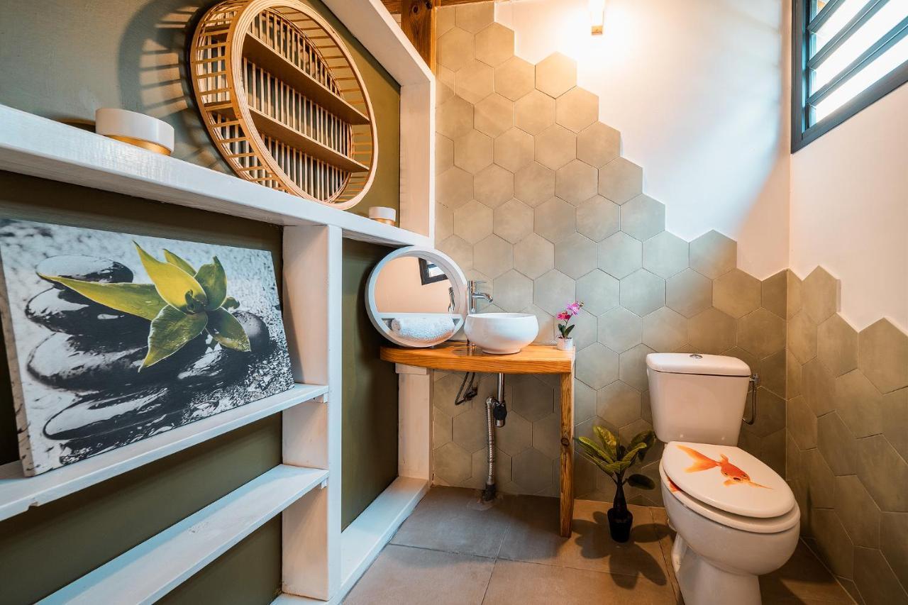 Charmant Chalet Avec Jacuzzi, L'Ile O Vert サン・フィリップ エクステリア 写真