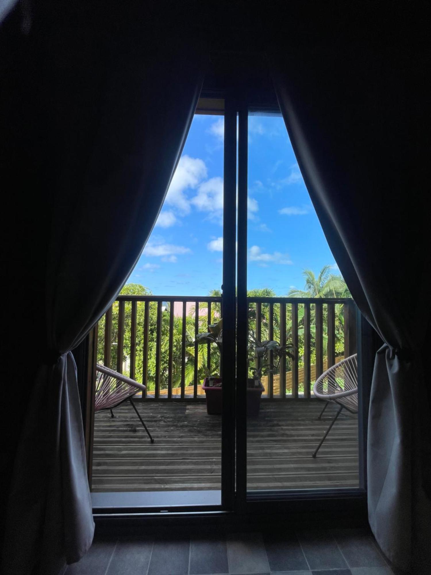 Charmant Chalet Avec Jacuzzi, L'Ile O Vert サン・フィリップ エクステリア 写真